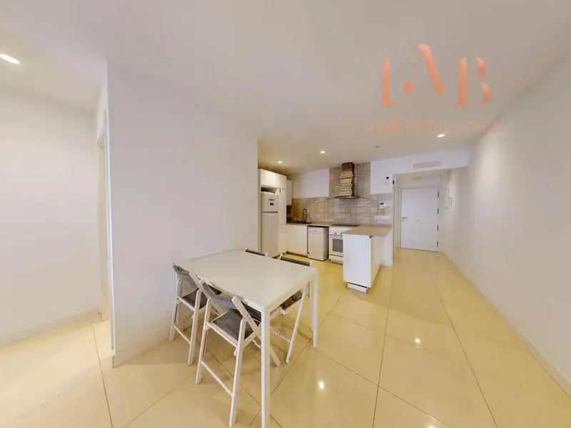 New-build commercial premises for sale, completed in 2022, fully fitted out and with the possibility of a change of use to residential, subject to the corresponding — photo 1