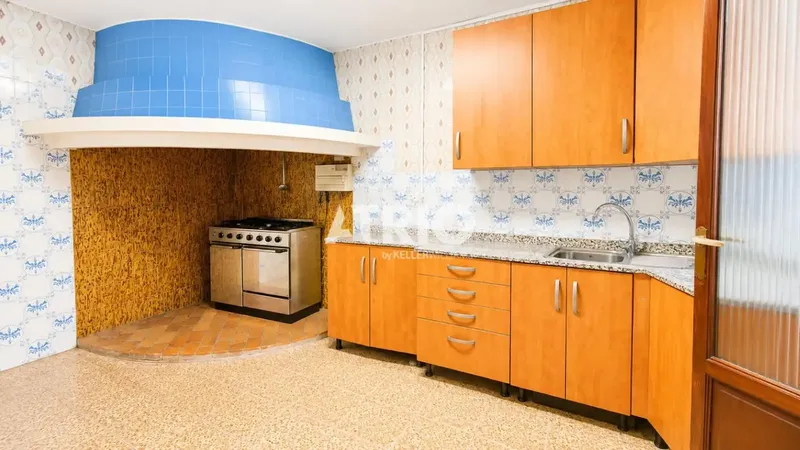 Exclusive Opportunity! Large charming house with terraces and garden to renovate to your taste — photo 6