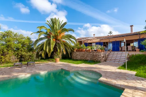 Inca: Dreamlike finca with wonderful views, quiet location and separate guest house in Inca — photo 12