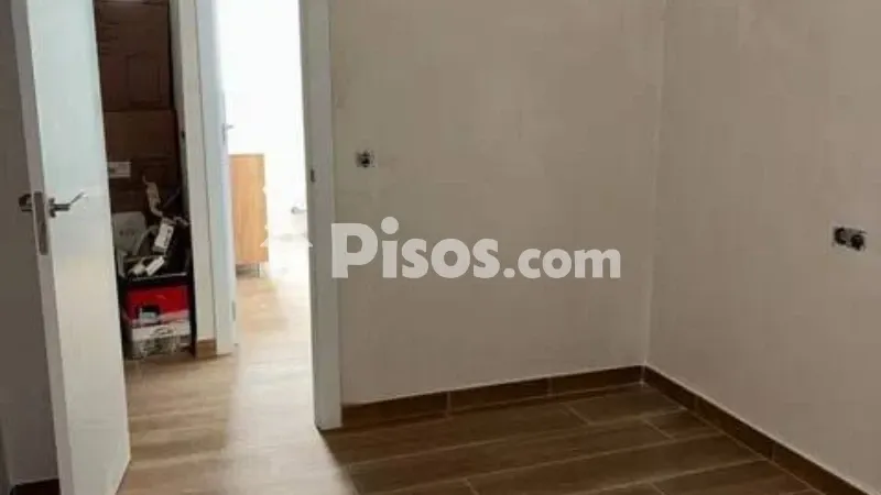 Apartment in Nou Llevant — photo 2