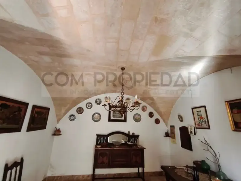 Village house with a cadastral age of 1840. It is a traditional Mallorcan house, in need of renovation, which — photo 1