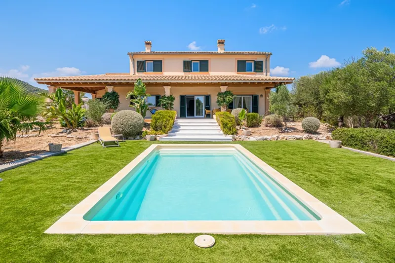 Timeless Designer Finca in a Privileged Natural Setting – Contemporary Elegance in Northeast Mallorca — photo 1
