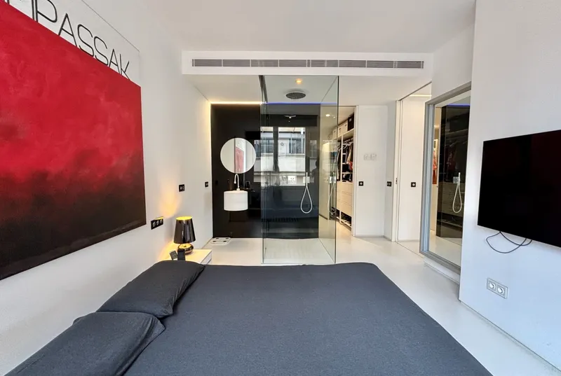 Modern apartment with sea views in Palma — photo 10