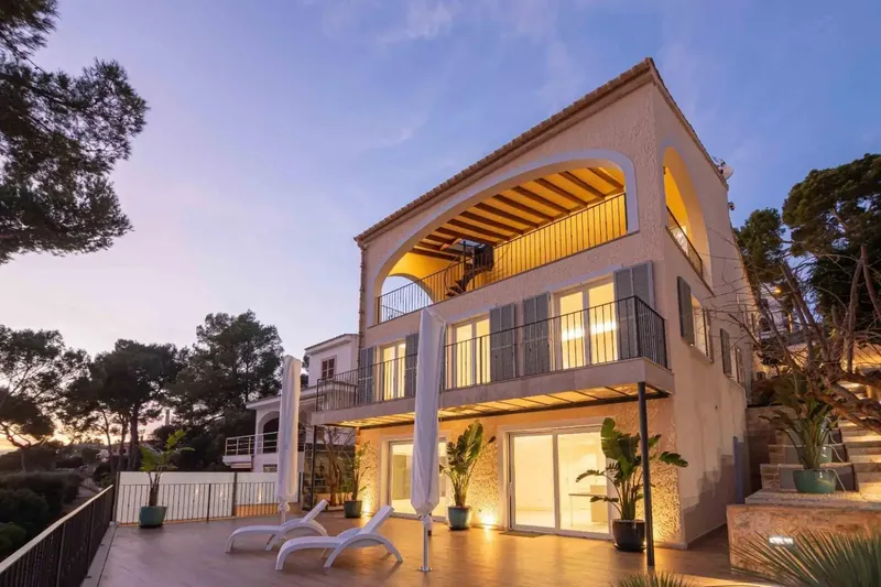 Exclusive Luxury Villa with Spectacular Views in Alcanada – Price: 4.3 Million Euros — photo 1