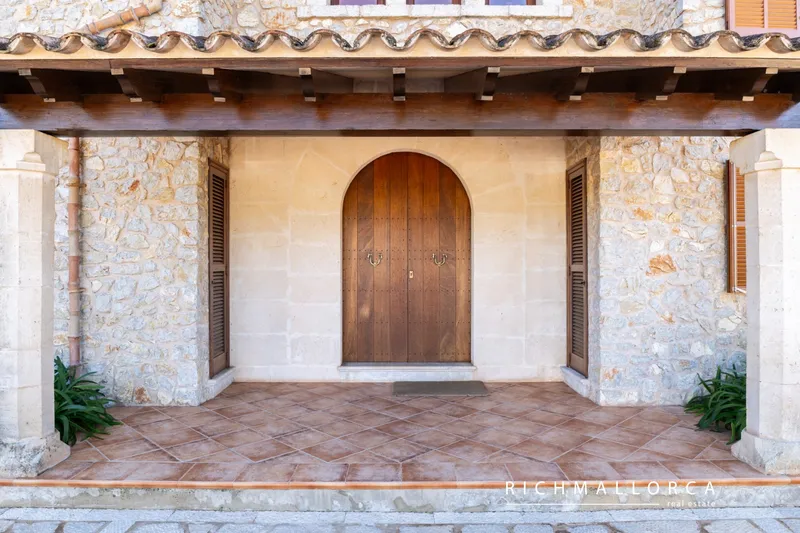 Elegant Mallorcan Home with Patio, Views and Pool — photo 7