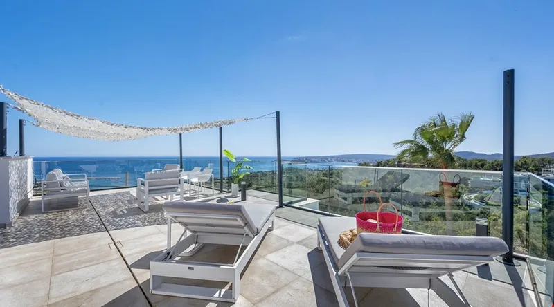 Contemporary designer villa with sea views and holiday license for sale in Costa d’en Blanes — photo 4