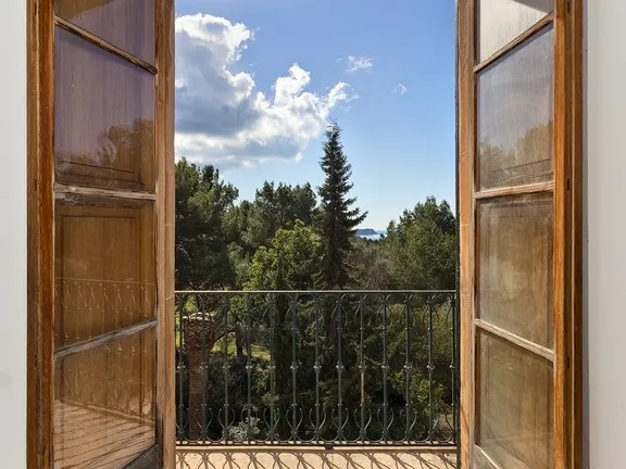 Investment! Historic property in Paguera with many possibilities — photo 12
