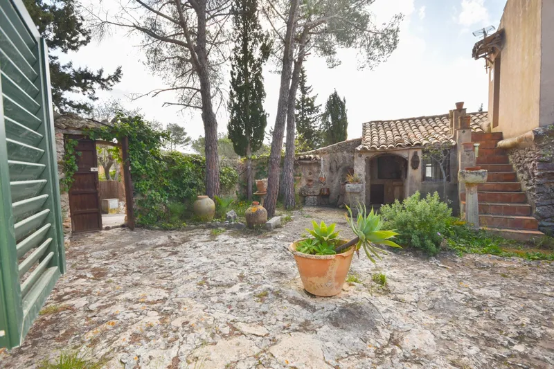 House - Puigpunyent (Galilea) — photo 10