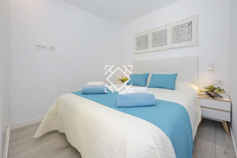 Modern and bright flat for sale close to the sea in Puerto de Alcudia, Mallorca. — photo 8