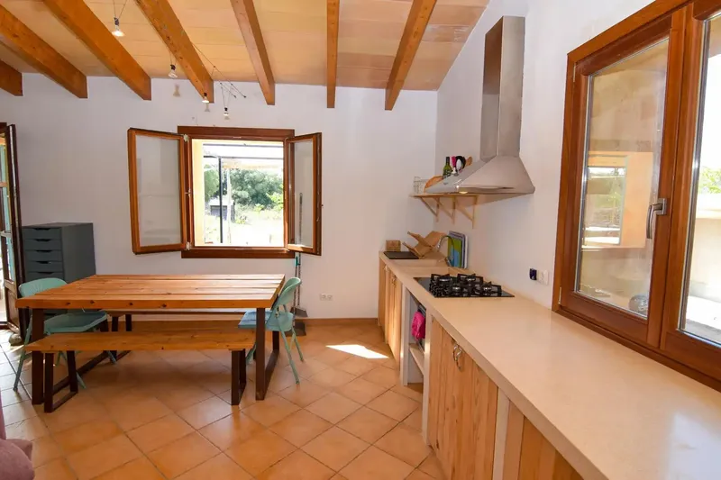 Available from October 2026 to May 2027 (both months included), this charming country house is located just 10 minutes from the center — photo 11