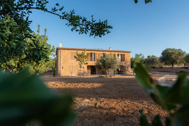 Newly built finca with panoramic mountain views for sale in Alaró, Mallorca — photo 3