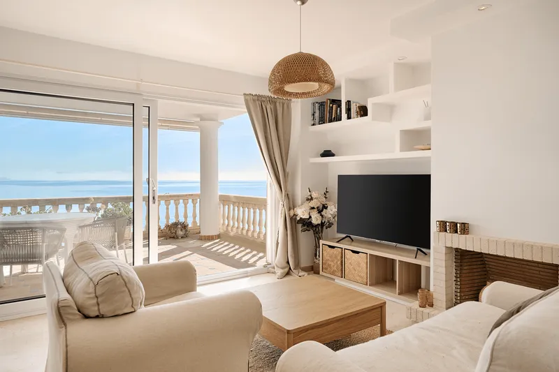 Panoramic Sea View Apartment in Illetes — photo 5
