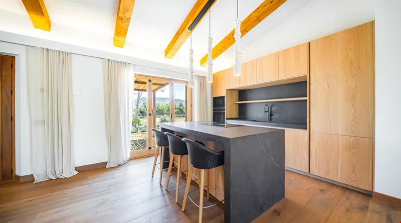 Modern architectural villa for sale in Capdepera — photo 6