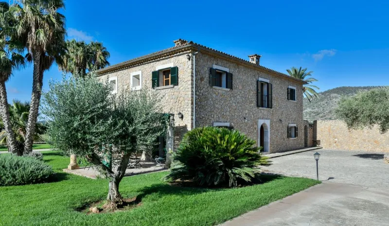 UNA VILLA ÚNICA EN ALARÓ: 22.000 M² DE NATURALEZA, PRIVACIDAD Y TRANQUILIDAD — photo 11