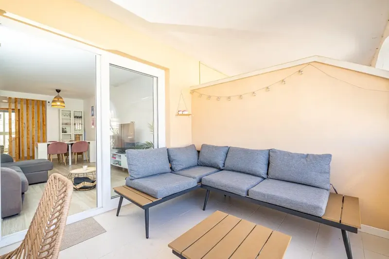 We exclusively present this penthouse in the sought-after area of Colonia de Sant Jordi. — photo 3