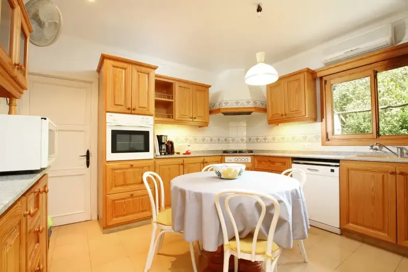 We are pleased to present this unique and very private finca for sale, located very close to Puerto Pollensa. — photo 12