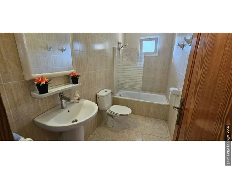 Penthouse rental on Calle del Lluç — photo 3