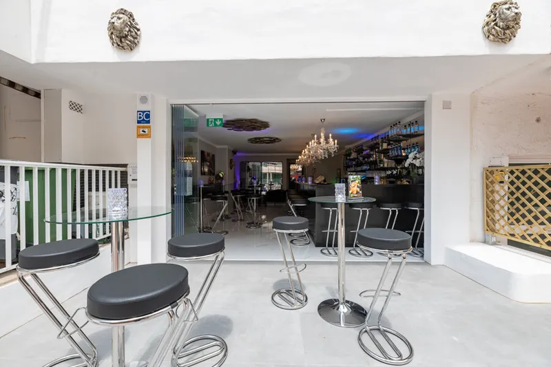 For Sale! Newly Renovated Bar with Terrace and Licence in Most Wanted Area of Magaluf — photo 12