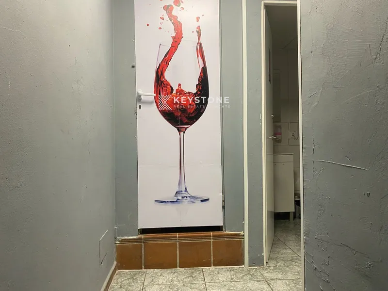 Commercial premises — photo 8