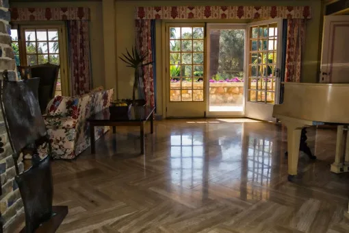 Puerto Pollensa, charming stately finca in need of renovation near Port de Pollensa in absolute privacy — photo 6