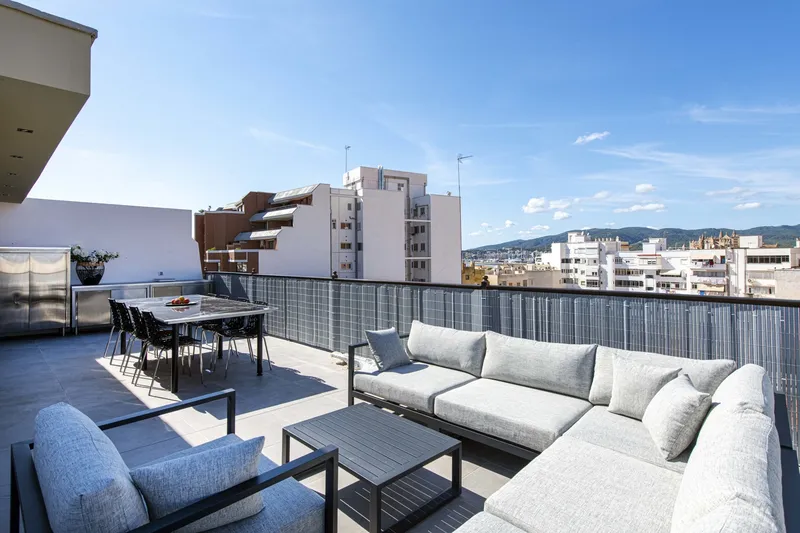 Spacious penthouse close to the old town of Palma with spacious terrace and sea views — photo 6