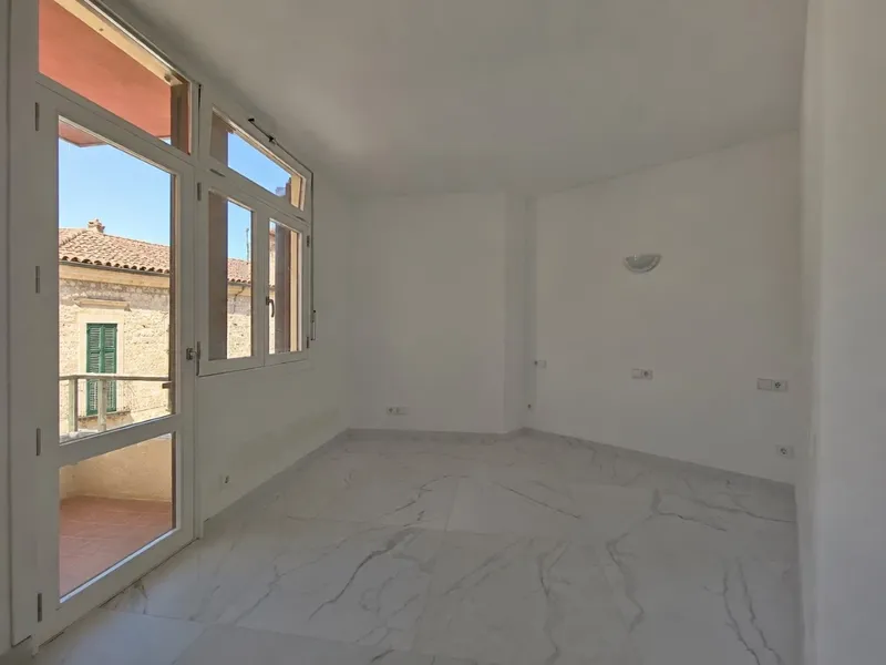 New apartment, never lived in — photo 11