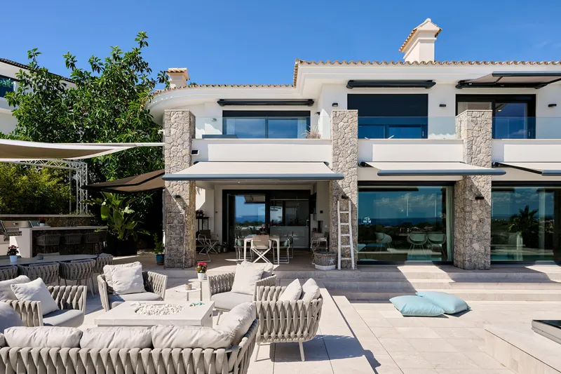 Stylish luxury villa with sea views in Bendinat - Marcel Remus Real Estate — photo 12
