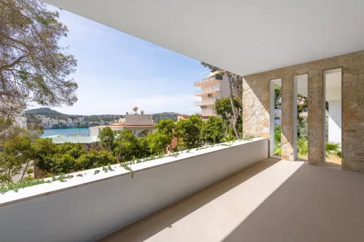 Santa Ponsa, modern villa with two pools and sea views, a short distance from Santa Ponsa beach — photo 12