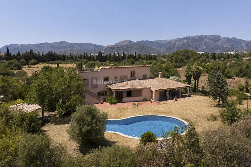Elegant country villa with pool for sale in Marratxi, near Palma, Mallorca — photo 1