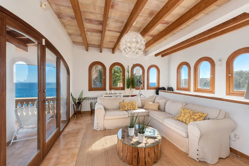 Spacious family chalet in a prime location with perfect sea views in Font de Sa Cala — photo 9