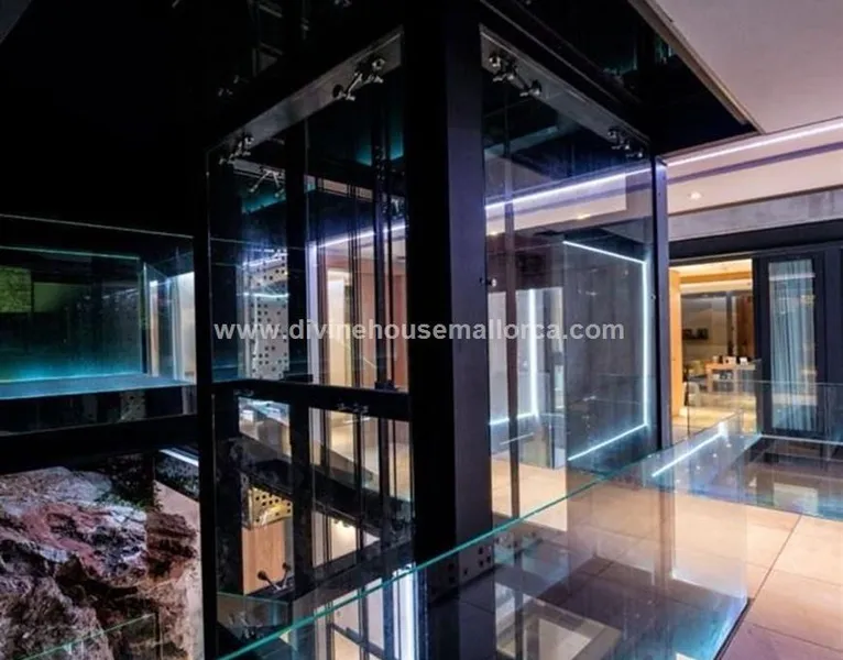 Luxury chalet with sea views in Canyamel — photo 3