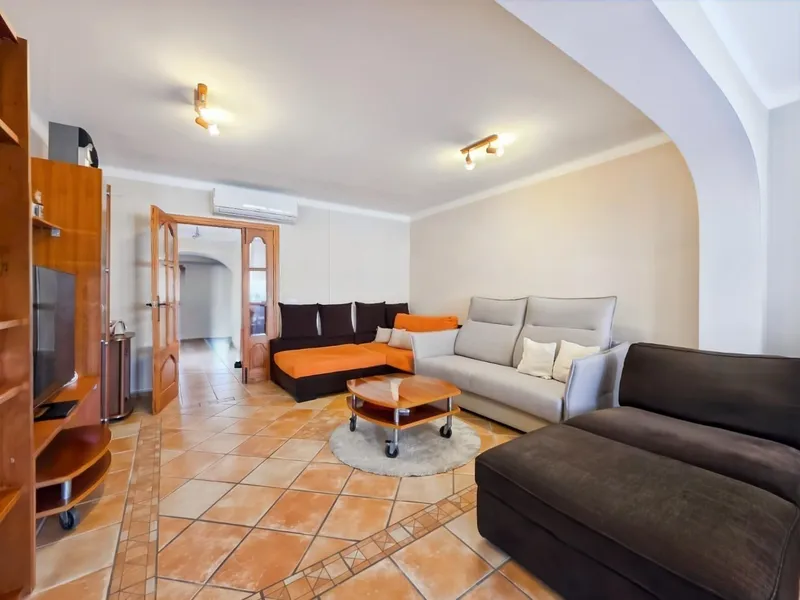 Rent with Option to Buy - Penthouse in Son Espanyolet - Palma Center — photo 1