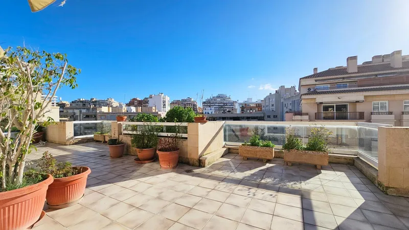 Penthouse with Large Terrace: Architecture and Light in Bons Aires, Palma de Mallorca — photo 3
