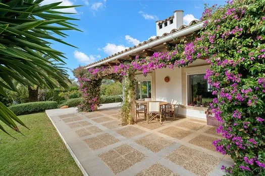 Villa near the sea — photo 7