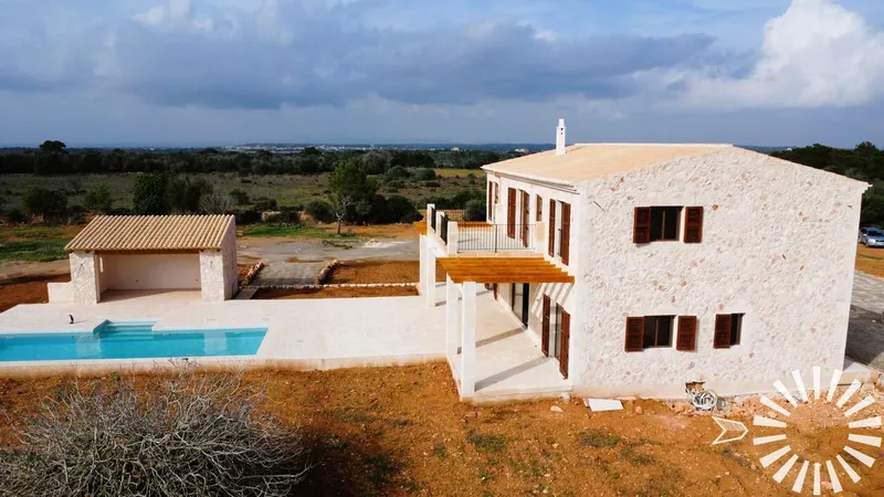 Casa Rustica for sale in Es Llombards Santanyi of 373 m2 — photo 5
