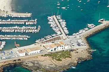 Plot in the middle of Colonia Sant Jordi for apartment building for sale — photo 1