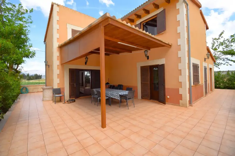 Rustic finca with 159 m2 home for long-term rent in Sa Pobla — photo 1
