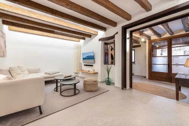 Charming village house for sale with large pool and rental license in Pollença, North Mallorca — photo 2