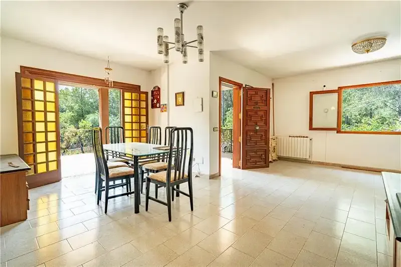 Chalet with pool on plot of approx. 1,789 m2 in privileged natural surroundings — photo 4