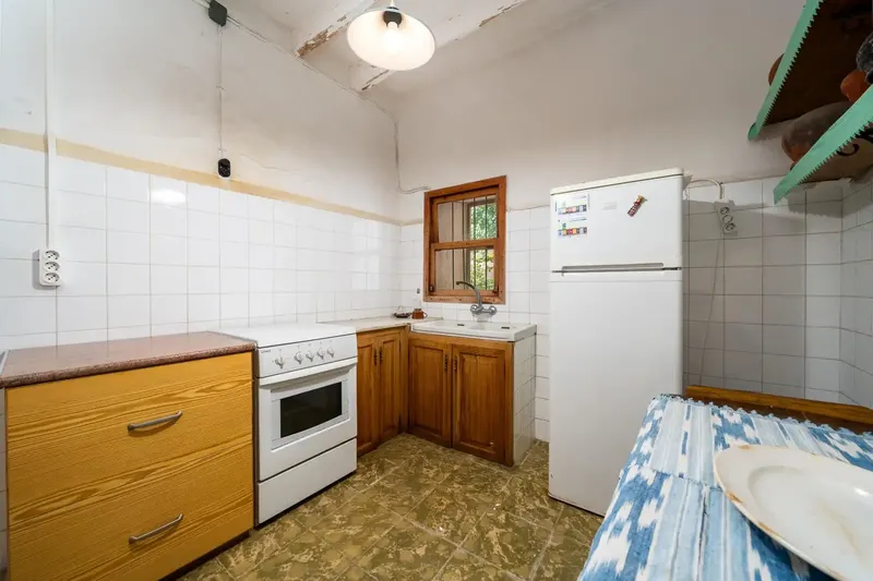 In the heart of Santa Maria del Camí, one of the most charming and sought-after villages in Mallorca, we present this authentic townhouse — photo 9