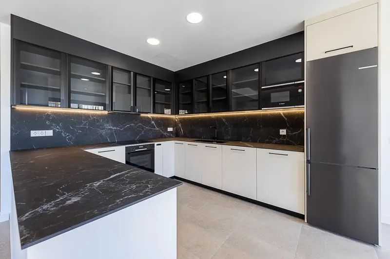 En una de las zonas más consolidadas y demandadas de Inca, se ubica esta exclusiva vivienda totalmente reformada, diseñada para quienes busc — photo 2