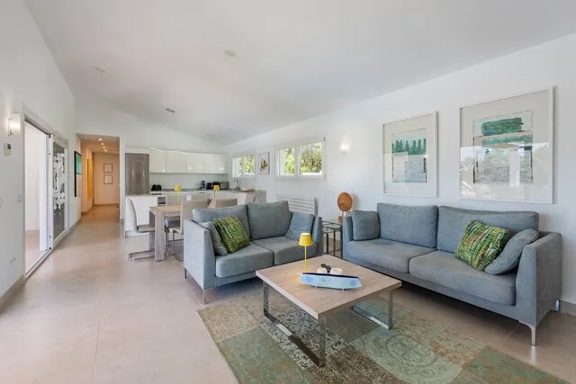 Modern family villa for sale in a prime area, near Pollensa, North Mallorca — photo 7