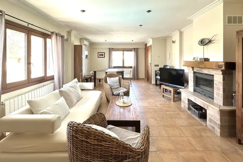 Charming house in a peaceful setting in El Toro — photo 10