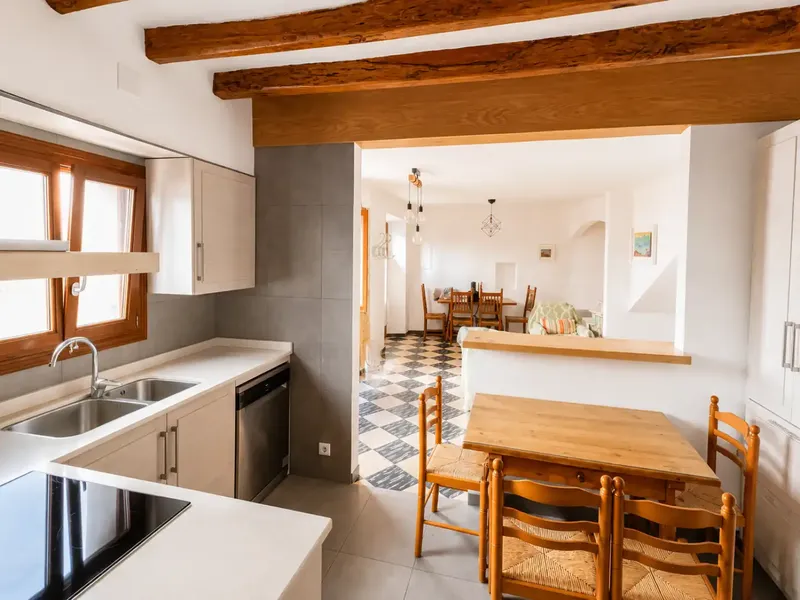 Charming Mallorcan house for rent in the historic center of Pollença, ideal for long stays (11 months), combining — photo 5