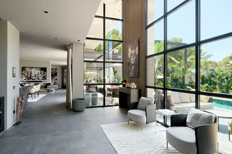 Spectacular luxury villa in Mexican style with wonderful garden - Marcel Remus Real Estate — photo 10