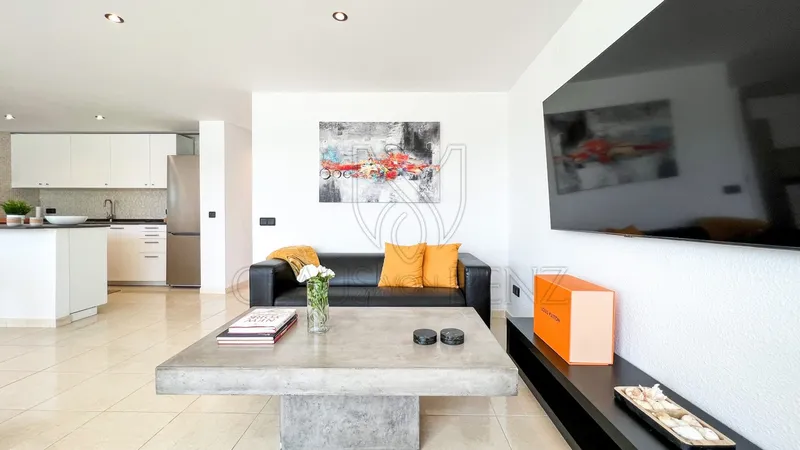 Exclusive in Santa Ponsa: Bright sea-view apartment directly at the bathing bay — photo 4