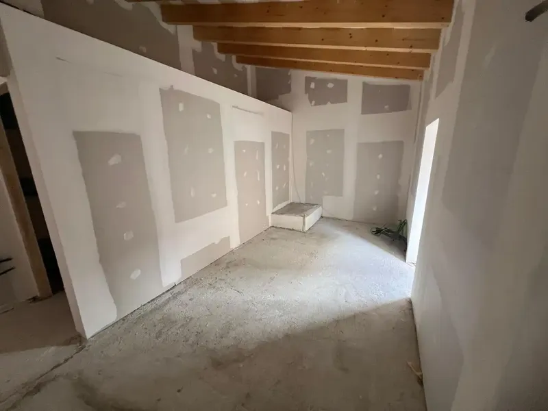 Amplio piso de obra nueva con gran potencial en Manacor! — photo 5