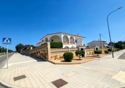 Villa - Palma de Mallorca (Ses Cadenes-Arenal), Built Surface 346 m², Plot Surface 800 m², 6 Bedrooms, 2... — photo 2