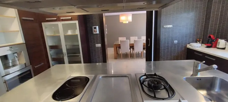 Detached house built with natural stone cladding of 520 m2. Two floors and on a plot of 1,238 m². It has 5 bedrooms — photo 12