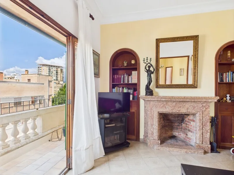 Two-Bedroom Apartment with Character in the City Centre - Temporary Contract — photo 6